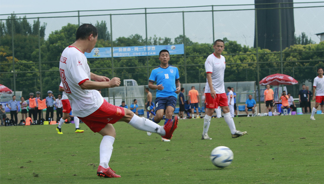 世警会温江赛区：中国香港战队表现抢眼，成都警察夫妇夺冠保龄球