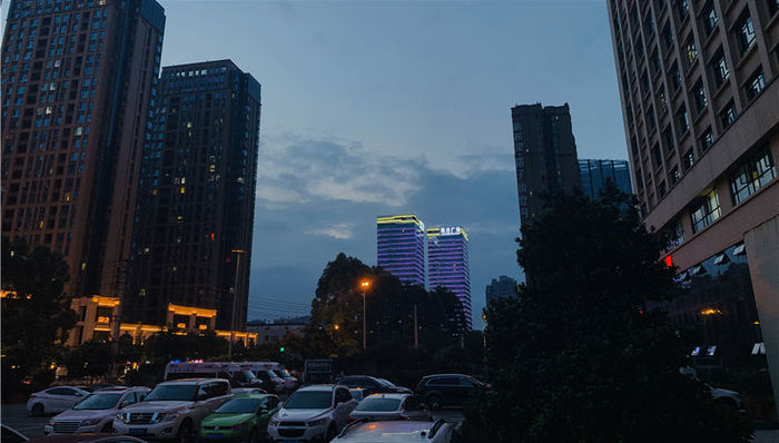 说市 | 告别“金九”，成都买房卖房者直呼“太难”