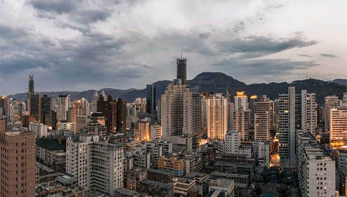 北京二手房“金九”遇冷：挂牌量激增 成交量大跌 价格连降8周