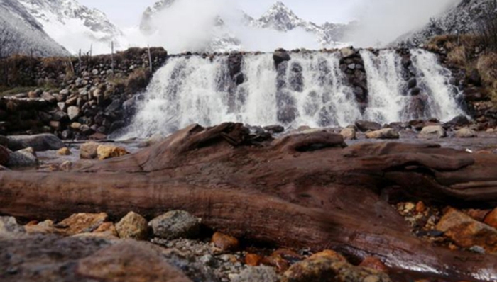 秋染层林，四川毕棚沟迎来最佳旅游时节