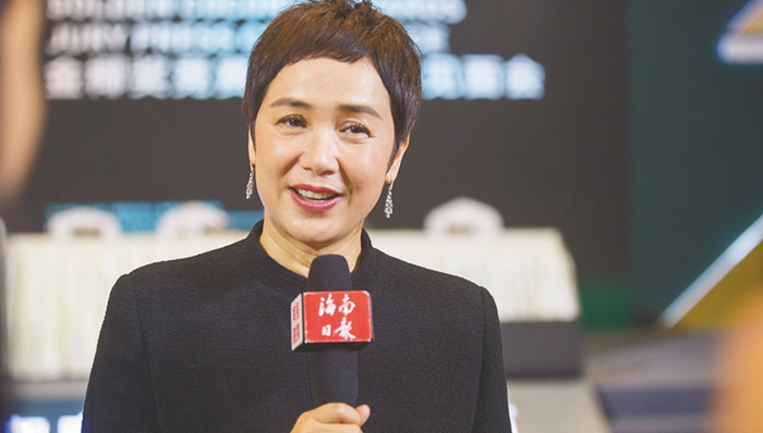 蒋雯丽： 用艺术搭桥，吸引更多人来海南