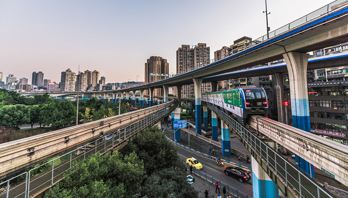 错喊“轻轨”14年，原来重庆只有单轨和地铁