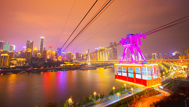 长江索道第三代轿厢亮相，载客减少视野变好