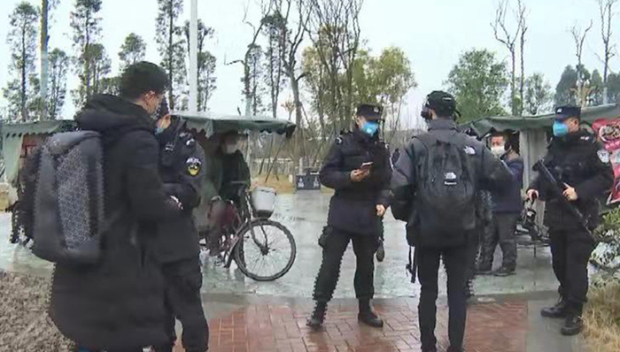 邛崃建立“3+2”体系防控疫情：“三重数据覆盖”“两类人员”查漏补缺