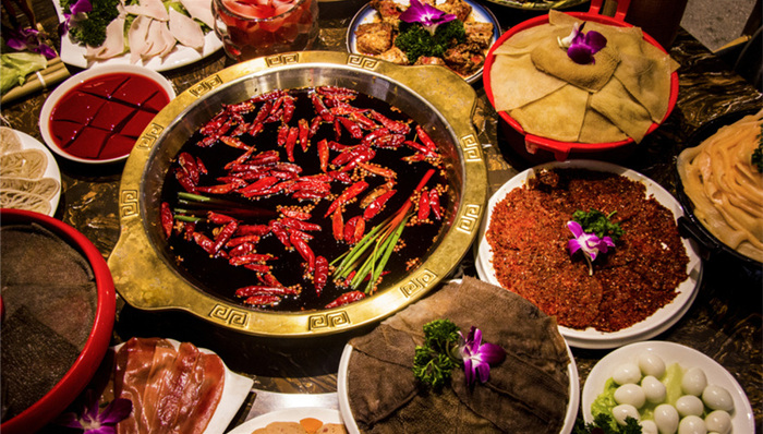 打响保“胃”战，成都餐饮推出无接触配送保安全