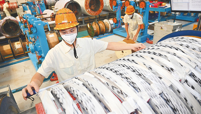 海南：加快发展三大主导产业，擦亮自贸港建设试金石