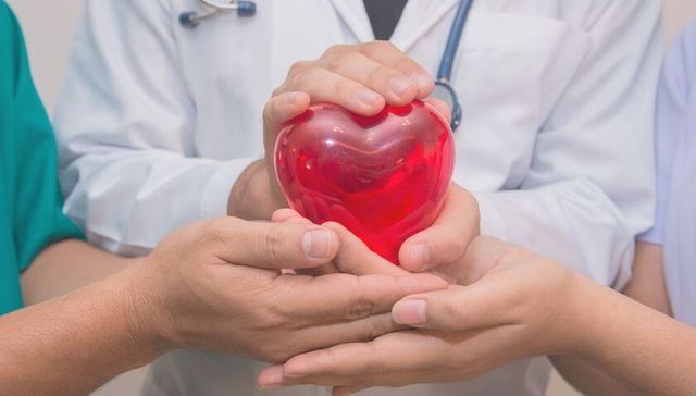 四川省第四批援助湖北医疗队平安归来 ，将接受14天的隔离