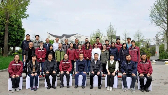 致敬仁济英雄！成都市二医院驰援道孚院感专家江国帼平安凯旋