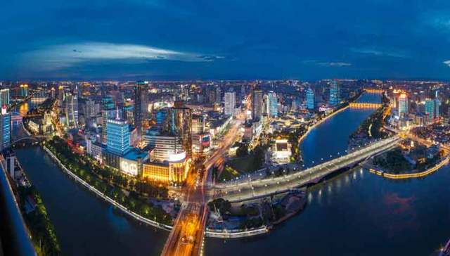 天街改变城市格局，龙湖宁波首座天街“百万征名”火爆开启