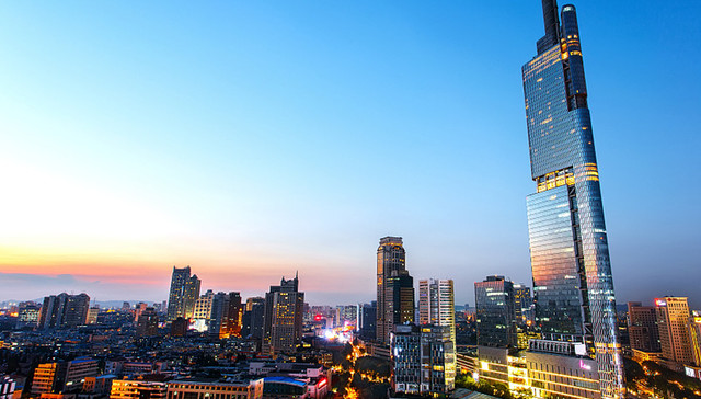 新盘热盘纷纷入市，“银四”热闹依旧