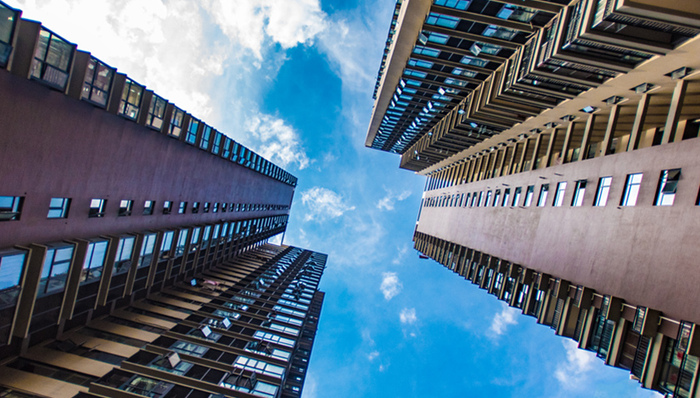 魔幻深圳楼市：业主群一边悲叹失业，一边热切讨论房价大涨