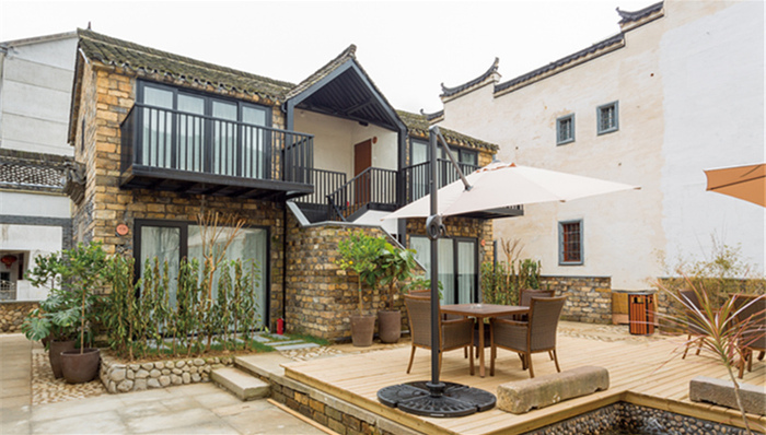 楼市观察｜上海多个千万级豪宅遭“围抢”