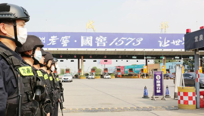 成都龙泉驿：“加强型”精准警务实现“加长版”五一假平安有序