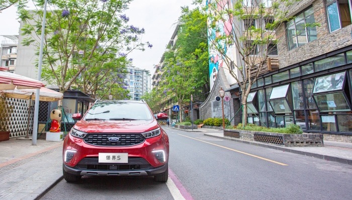 “开车遇到老板微信狂CUE怎么办？”