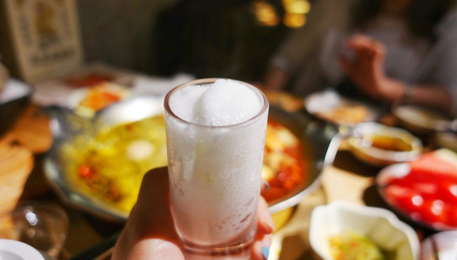 呷哺呷哺,业绩,市值,凑凑