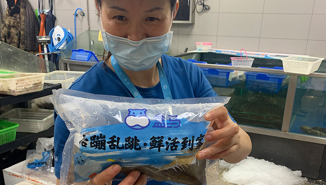 盒马 “氧气包”重庆“开跑”， 送鱼虾鲜活到家