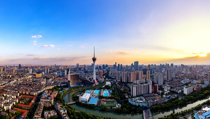 成都坚持实施常态化疫情防控工作：加强重点场所和机构防控