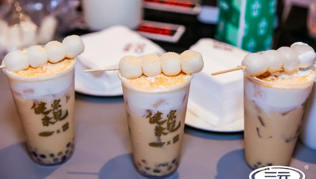 休闲餐饮,消费趋势,奶茶,创新