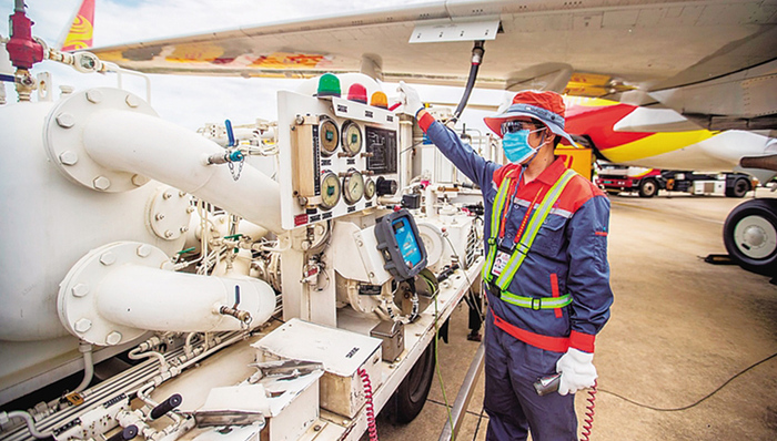 7月起，国内外航空公司在海南加注航油价格下调