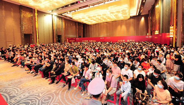 巫家坝首现“日光盘”龙湖·天璞逆势劲销底气从何而来？