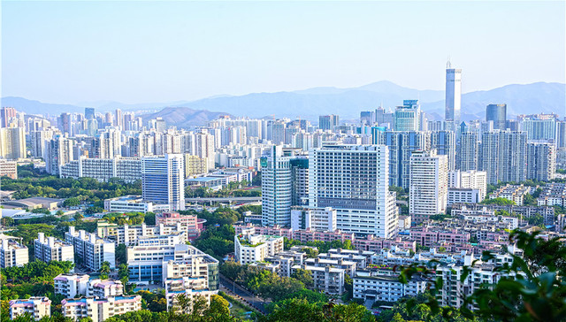 带看、网签量下降，新政后深圳楼市明显降温