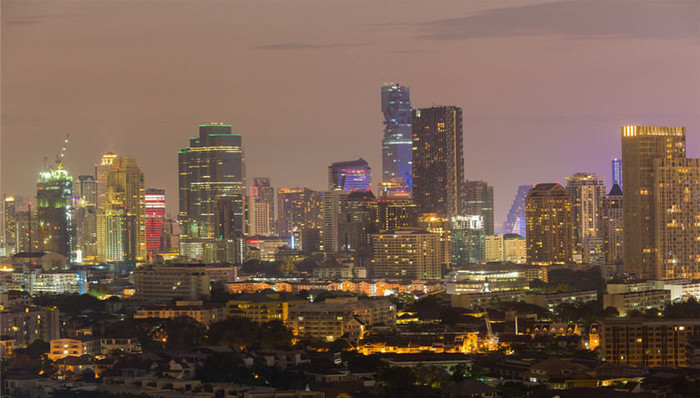 企业贷款利率罕见低于房贷利率，金融“组合拳”挥向融资难融资贵