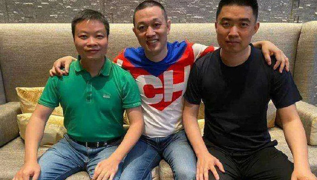 小鹏,理想,股票