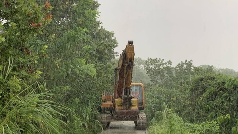 成都温江区杨柳河护岸水毁险情，12小时奋力抢险