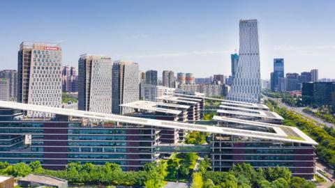 成都經(jīng)濟(jì)產(chǎn)業(yè)戰(zhàn)“疫”背后，藏著怎樣的創(chuàng)新變革密碼？