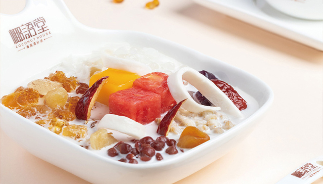 阿姐，麻烦给我的爱人来一碗清补凉