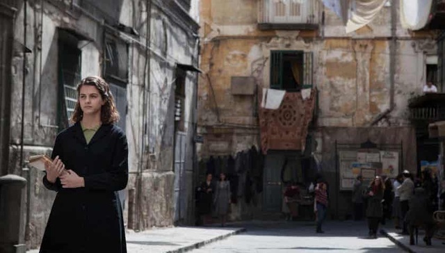 费兰特以新作《成人的谎言生活》邀请读者重返那不勒斯的女性世界