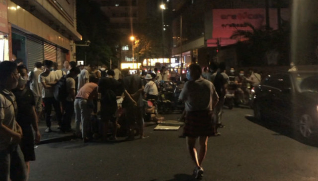 深圳,华强北,鬼市