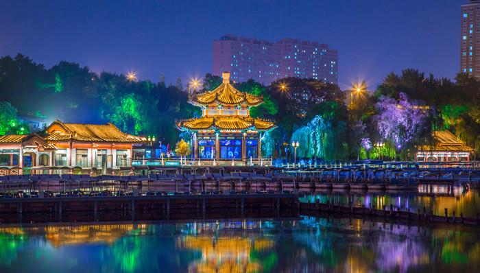 山东城市观察 | 入围“中国城市GDP百强榜”前20强，济南正加速迈入“万亿俱乐部”