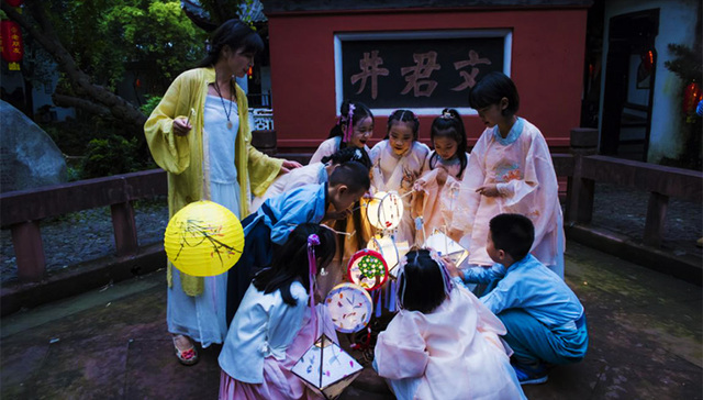 “一生如果没到过文君井，是一个古琴人的遗憾”