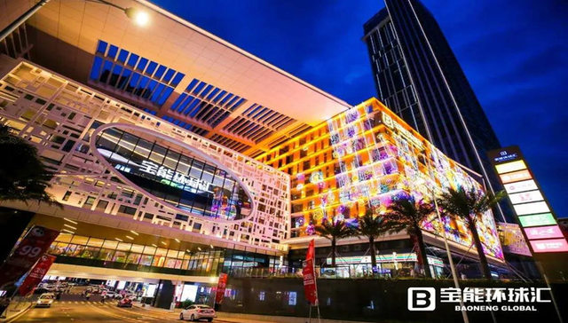 西丽第一个大型商业来了，首日客流量30万、销售额1500万