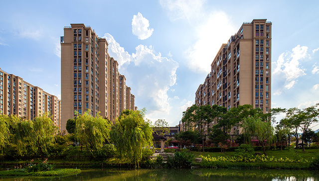 鲁楼观察 | 华侨城频繁卖出文旅项目，青岛300亿大城还稳吗？