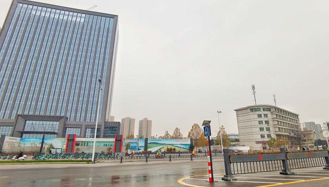 均价1.6万—2万，西咸能源金贸区地铁口在售三大项目如何选？