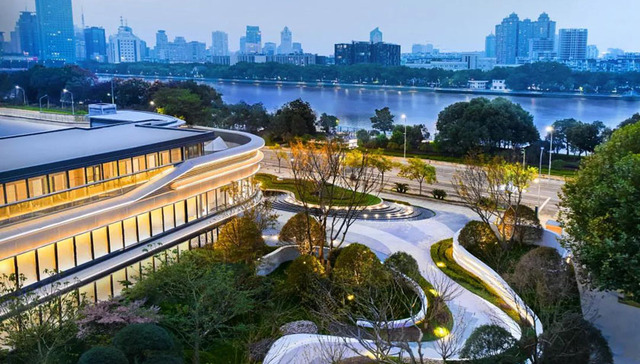 中海·逸江源境 | 139㎡四开间朝南，从容生活何须其他