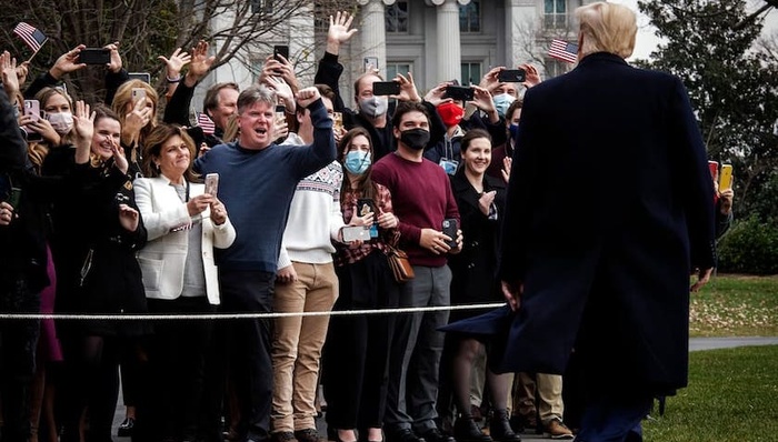 美国公民,唐纳德·特朗普,书评,政治学