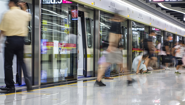 成都轨道交通线网单日客运量达584.03万乘次，刷新历史纪录