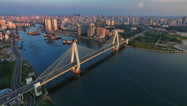 图集丨越夜越美丽，从天空视角看海口