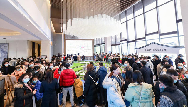 首开加推两售两罄+月均到访超千组的TA，推新藏着“杀手锏”