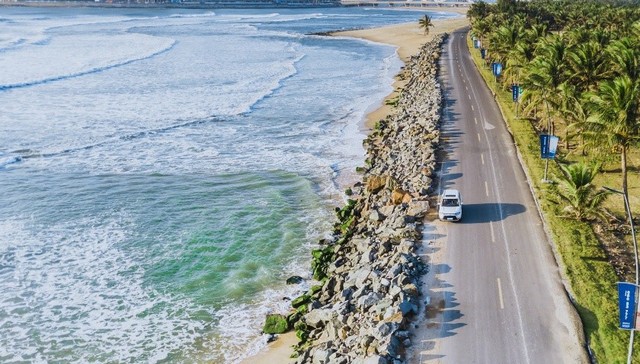 【沿着高速看中国】沿环岛高速，看大美海南开放之路