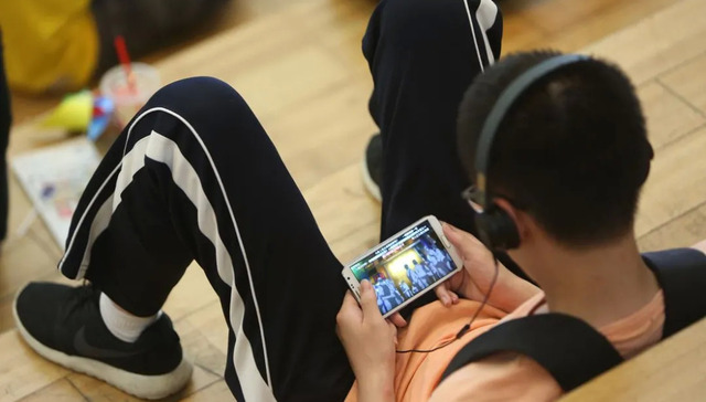 学生手机,行业观察