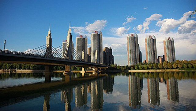 青秀精粹江岸，迭代创新的平墅作品