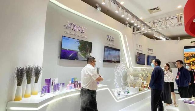 伊帕尔汗受邀亮相中国品牌日，打造薰衣草文旅融合双发展