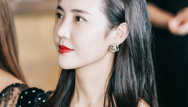 她说丨愿走出半生，归来仍是少女