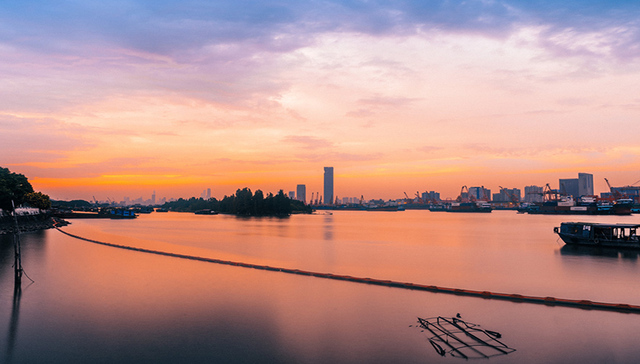 黄埔预备“网红盘”有新进展，经过88轮竞价的宗地，拟建6栋住宅