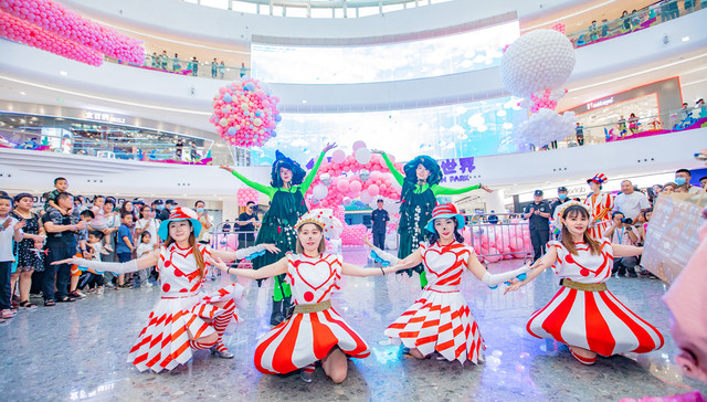 济南融创文旅城开业30天热度强劲 客流突破253万人次销售，客流再创新高 济南融创文旅城满月庆圆满收官