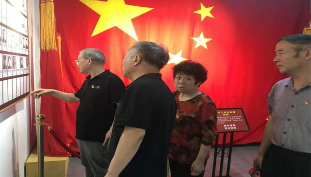 隆尧：冀南第一支抗日武装根据地纪念馆里英烈后代讲故事